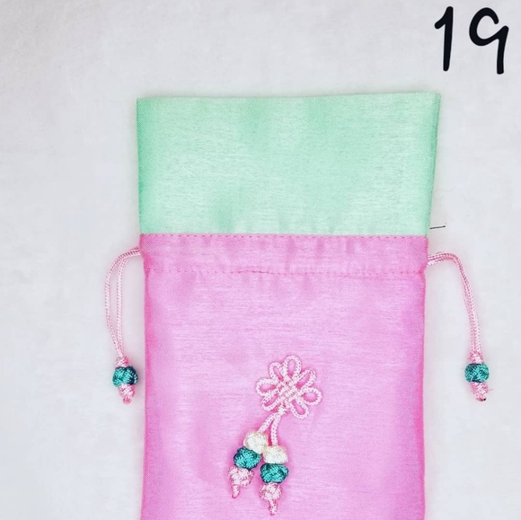 4 for $20 Handmade Korean Style Mini Pouch - Picture 4 of 5